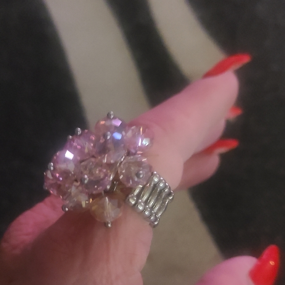 🔴 3 for 20 COSTUME PINK CRYSTAL AND PEARL STRETCH RING ONE SIZE